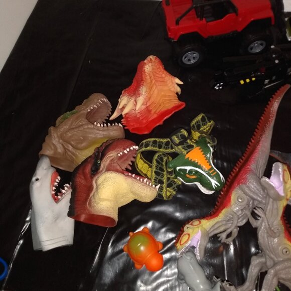 Dinosaur figures 30+  lots all kinds, small, large - Picture 4 of 16